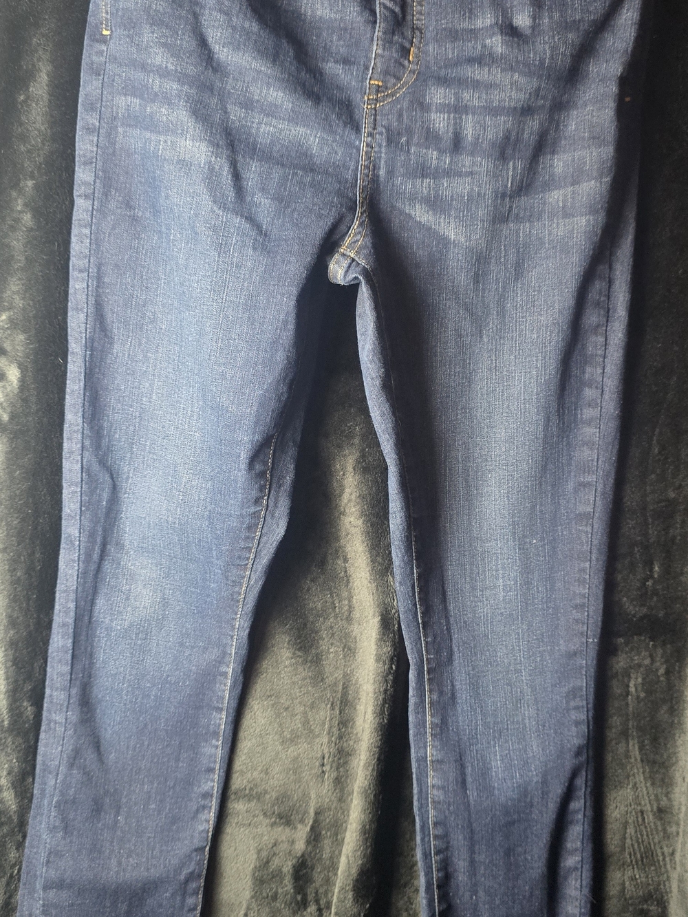Signature by Levi Strauss Women's Skinny Jeans in Dark Blue Denim